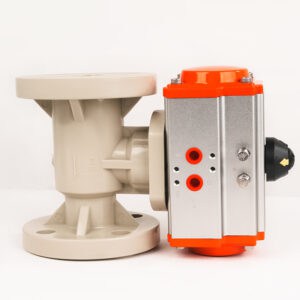 Automated PPH flanged ball valve equipped with a double-acting pneumatic actuator, ideal for fast and reliable process isolation.
